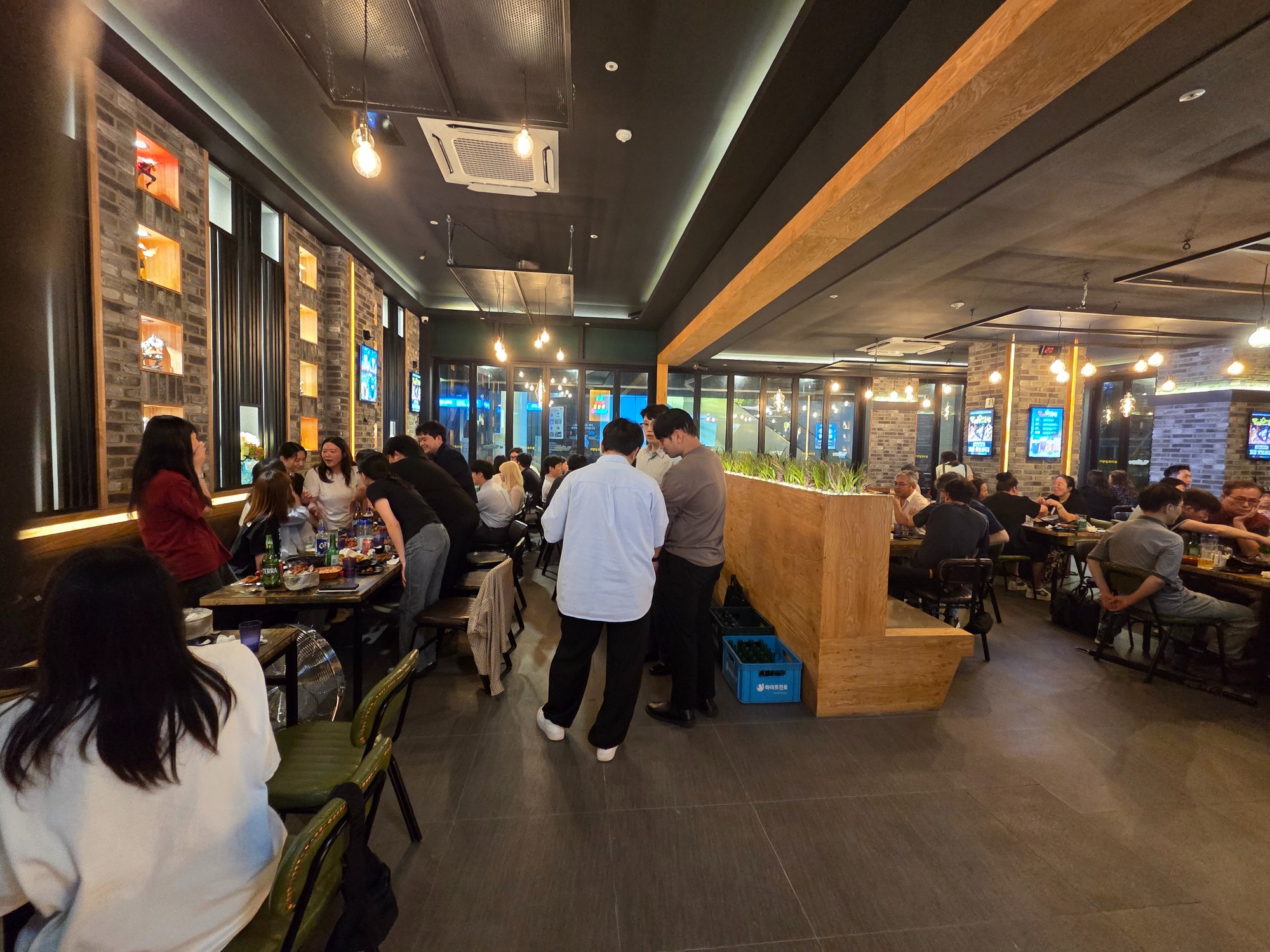 가산 실내손님2.jpg